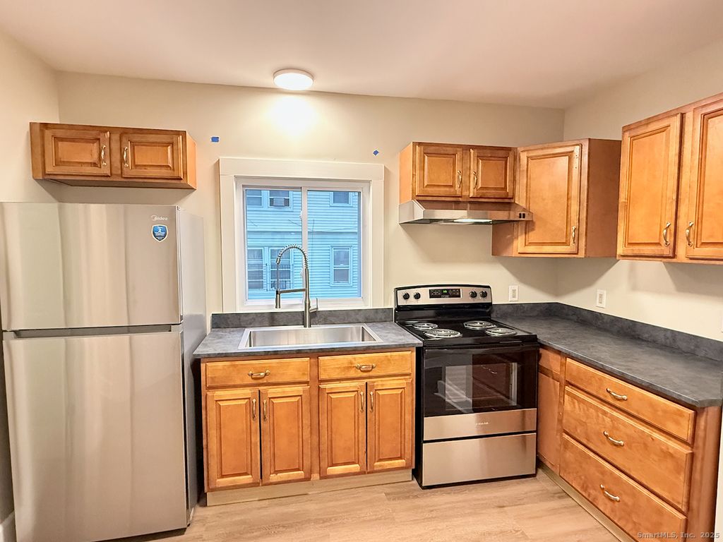 69 South Street, Hartford, CT 06114