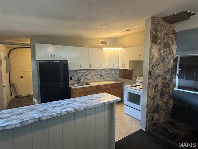 6736 Bitteroot Lane, Berkeley, MO 63134