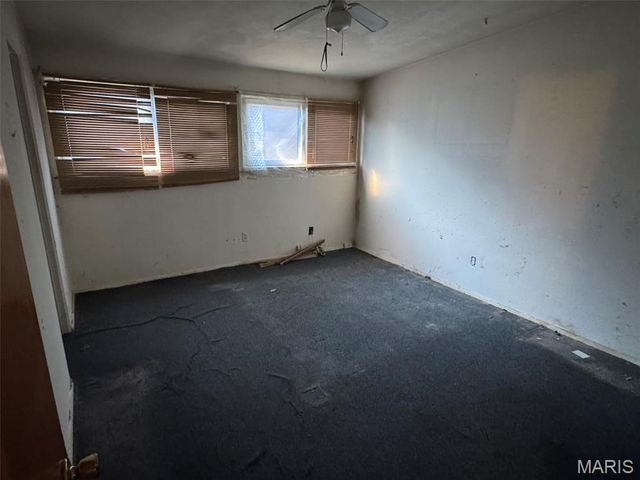 6736 Bitteroot Lane, Berkeley, MO 63134