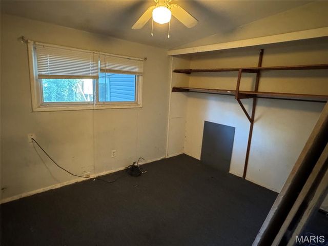 6736 Bitteroot Lane, Berkeley, MO 63134