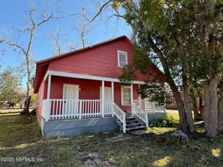 226 S THOMPSON Street, Starke, FL 32091