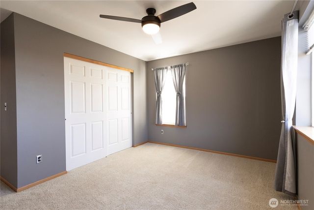 1877 Emerald Way, Lynden, WA 98264