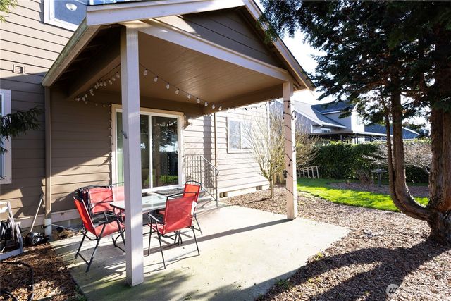 1877 Emerald Way, Lynden, WA 98264