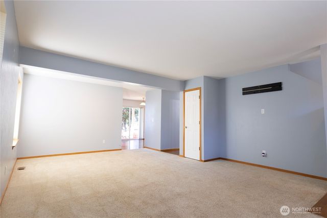 1877 Emerald Way, Lynden, WA 98264