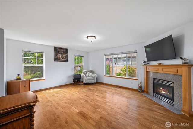 1877 Emerald Way, Lynden, WA 98264