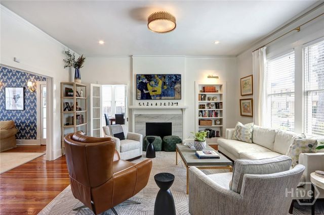 132 E 45th Street, Savannah, GA 31405