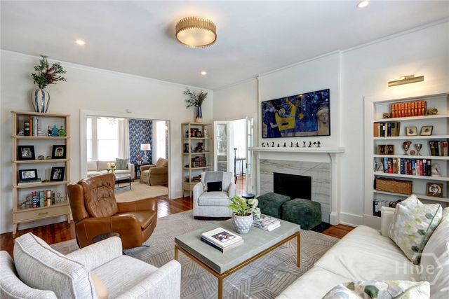 132 E 45th Street, Savannah, GA 31405