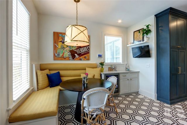 132 E 45th Street, Savannah, GA 31405