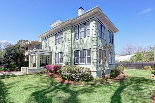 132 E 45th Street, Savannah, GA 31405