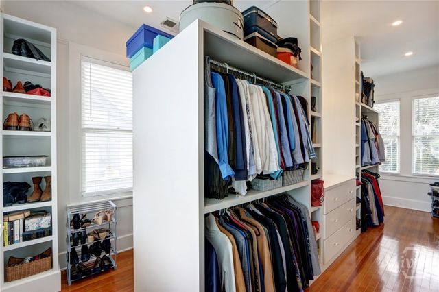 132 E 45th Street, Savannah, GA 31405