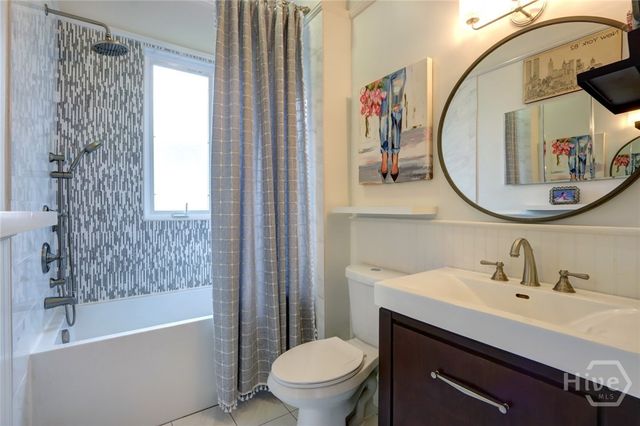 132 E 45th Street, Savannah, GA 31405