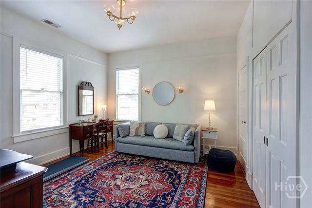 132 E 45th Street, Savannah, GA 31405