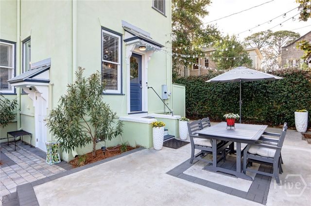 132 E 45th Street, Savannah, GA 31405