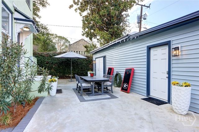 132 E 45th Street, Savannah, GA 31405