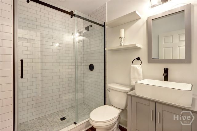 132 E 45th Street, Savannah, GA 31405