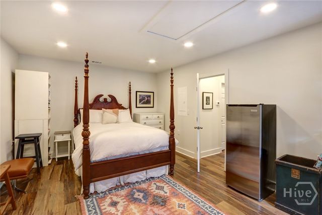 132 E 45th Street, Savannah, GA 31405