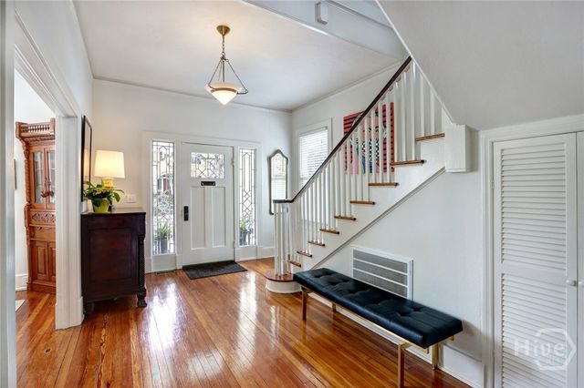 132 E 45th Street, Savannah, GA 31405