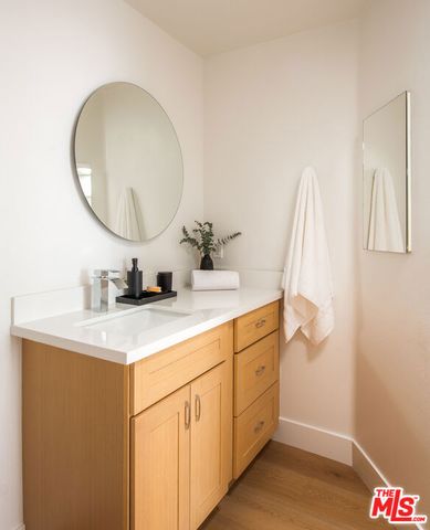 4060 Glencoe Avenue 302, Marina Del Rey, CA 90292