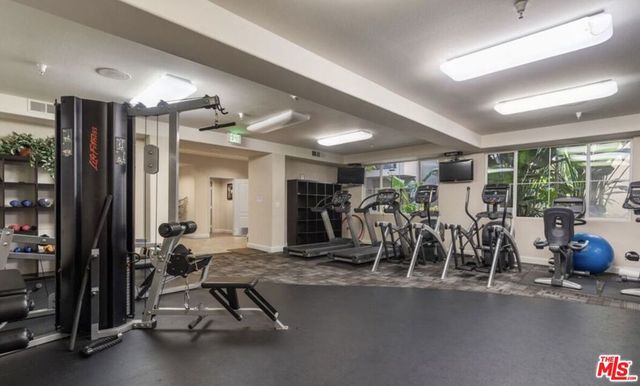 4060 Glencoe Avenue 302, Marina Del Rey, CA 90292