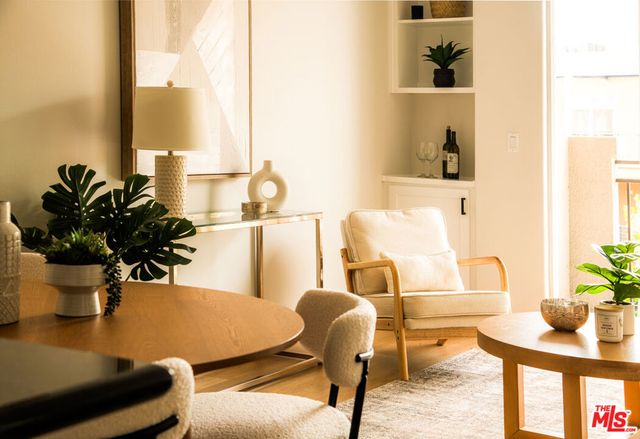 4060 Glencoe Avenue 302, Marina Del Rey, CA 90292