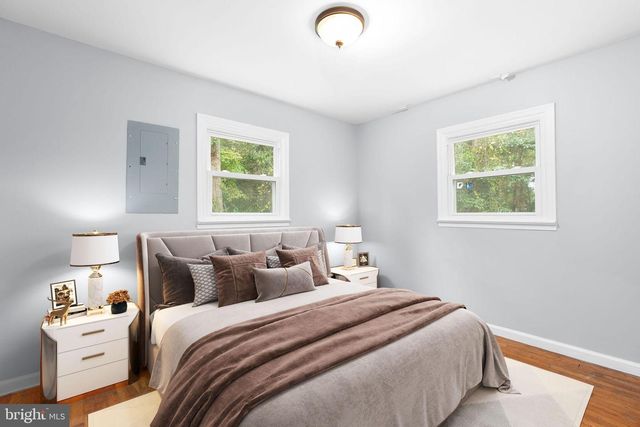 8112 FLIPPO DR, Fredericksburg, VA 22408
