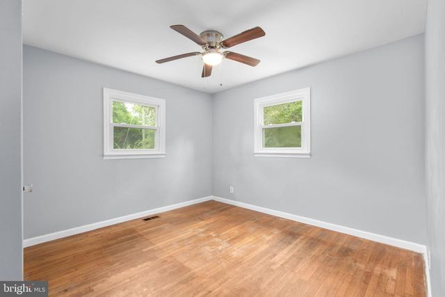 8112 FLIPPO DR, Fredericksburg, VA 22408
