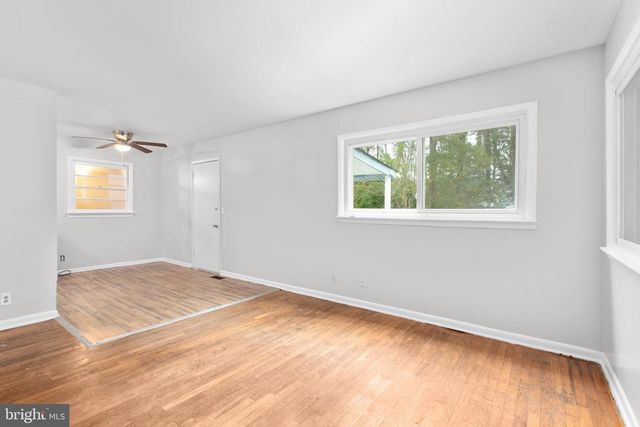 8112 FLIPPO DR, Fredericksburg, VA 22408