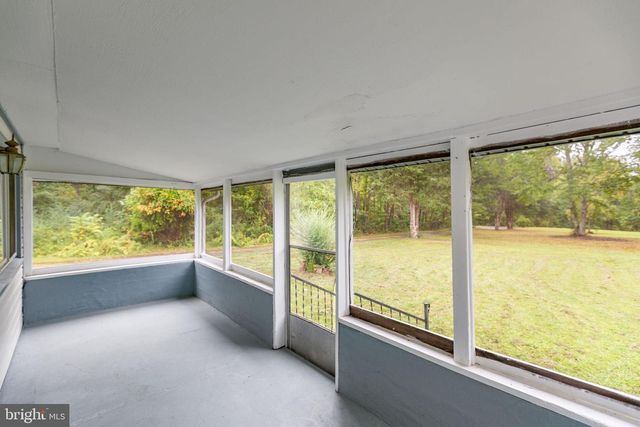 8112 FLIPPO DR, Fredericksburg, VA 22408