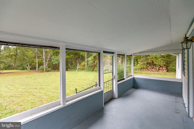 8112 FLIPPO DR, Fredericksburg, VA 22408