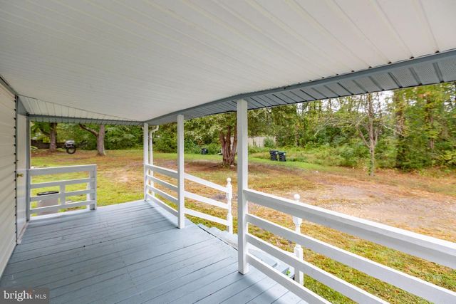 8112 FLIPPO DR, Fredericksburg, VA 22408