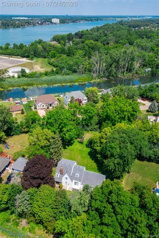 9838 Grosse Ile Parkway, Grosse Ile Township, MI 48138