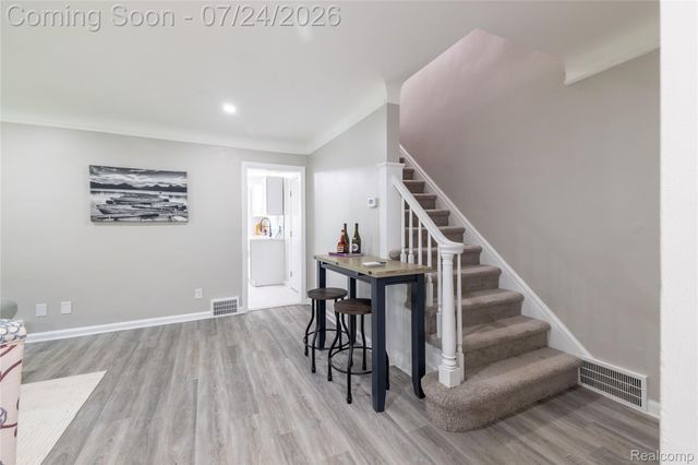 9838 Grosse Ile Parkway, Grosse Ile Township, MI 48138