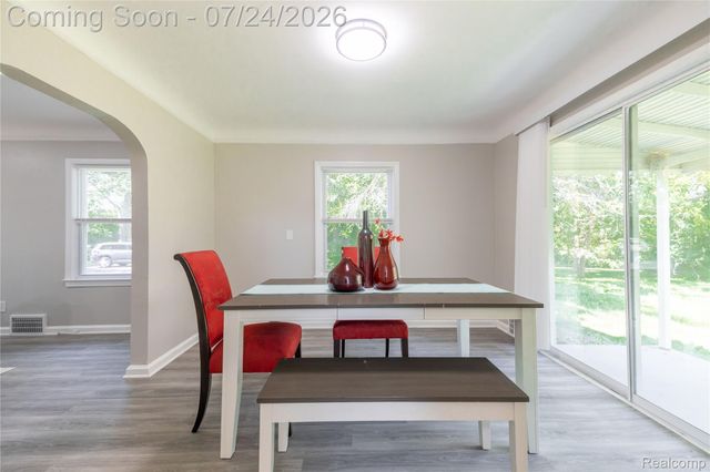 9838 Grosse Ile Parkway, Grosse Ile Township, MI 48138