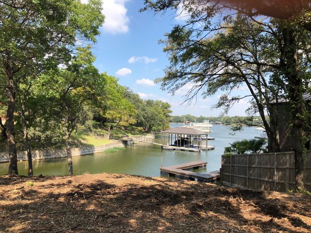 4208 Shore Front Drive, Fort Worth, TX 76135