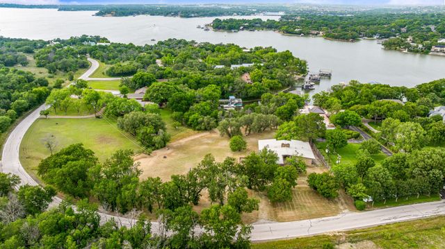 4208 Shore Front Drive, Fort Worth, TX 76135
