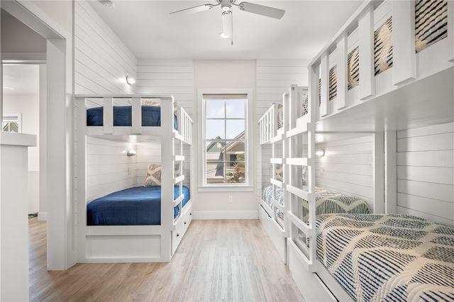 234 Lakeshore St, Port Aransas, TX 78373