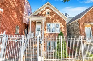 2329 S Hoyne Avenue, Chicago, IL 60608
