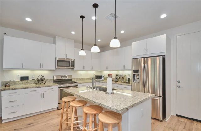 50 Finch, Lake Forest, CA 92630