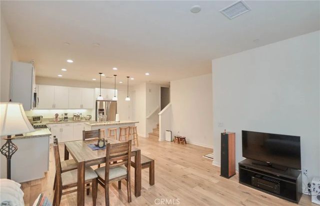 50 Finch, Lake Forest, CA 92630