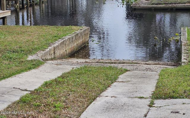 166 WATERWAY Avenue, Satsuma, FL 32189