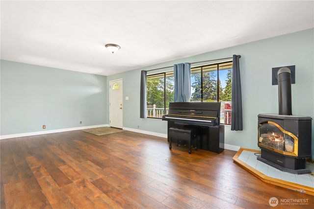 310 Scotland Drive, Camano Island, WA 98282