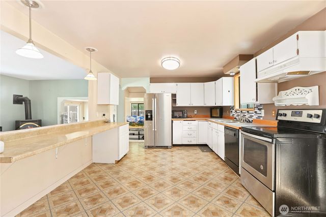 310 Scotland Drive, Camano Island, WA 98282