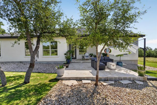 108 Monroe Upton CT, Blanco, TX 78606
