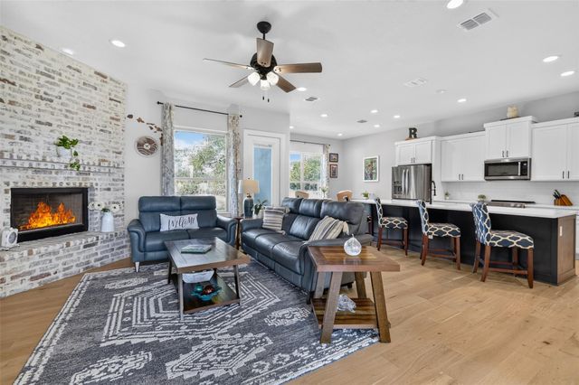 108 Monroe Upton CT, Blanco, TX 78606