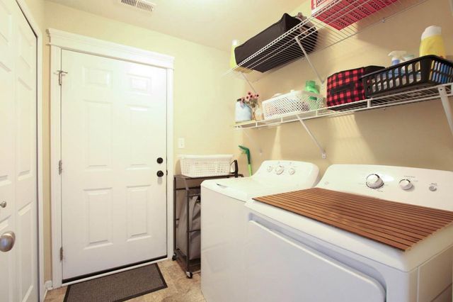 15549 W 101st Place, Dyer, IN 46311