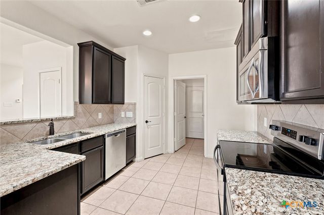 261 Primrose Way, New Braunfels, TX 78132