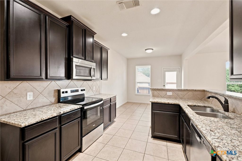 261 Primrose Way, New Braunfels, TX 78132