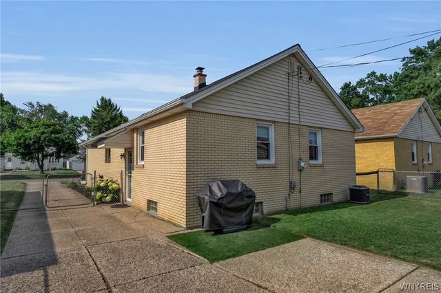 102 Central Boulevard, Cheektowaga, NY 14225