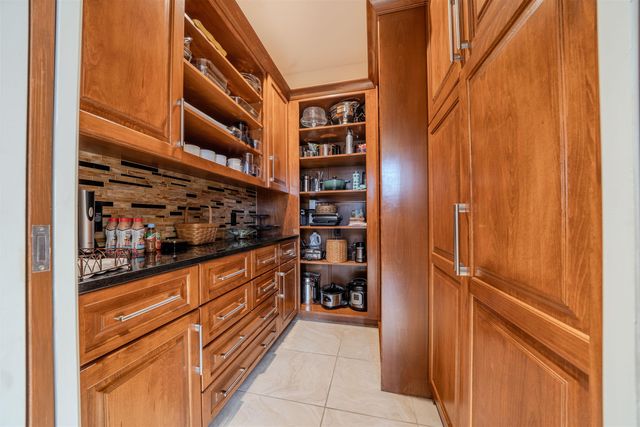 3 Lakeside, Longview, TX 75604