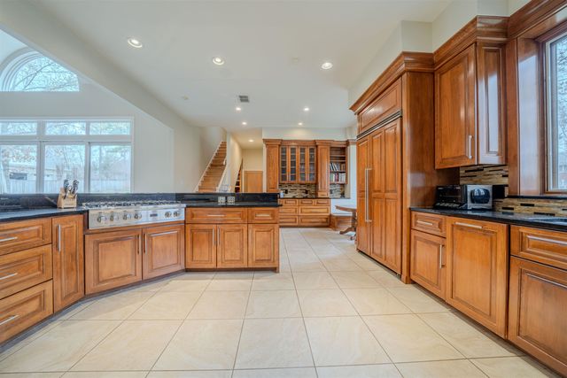 3 Lakeside, Longview, TX 75604